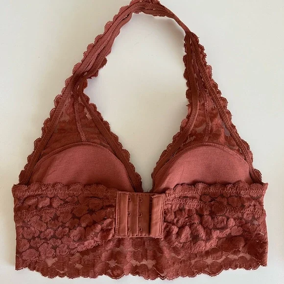 Lace Bralette Set of 4- Red, White, and Green - Picture 3 of 10